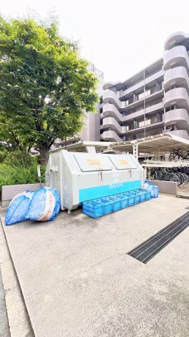 グランドメゾン新伊丹のその他共用部分|ゴミ置き場