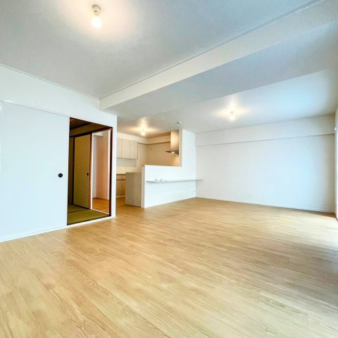 グランドメゾン新伊丹の居間・リビング|リビングダイニング