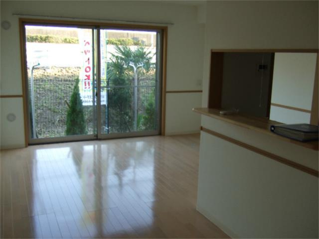 ヴィルヌーブ南棟の居間・リビング