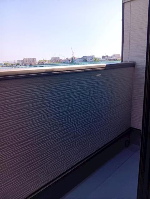 ヴィルヌーブ南棟のバルコニー