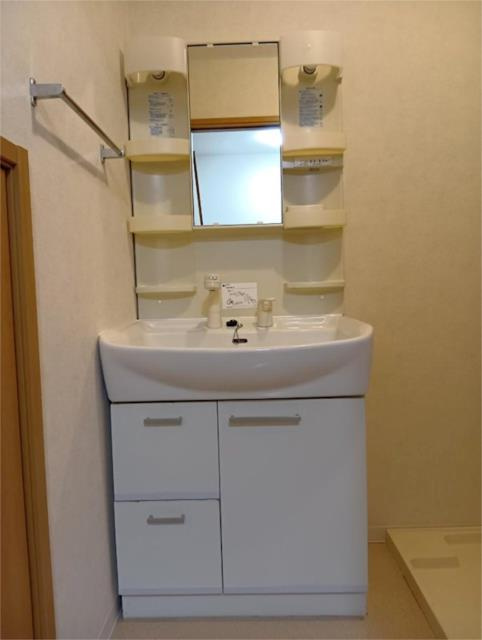 ヴィルヌーブ南棟の独立洗面台