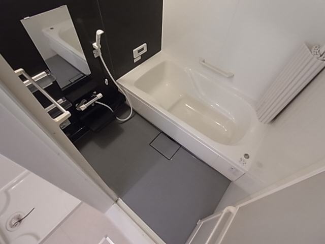 神戸市北区鈴蘭台西町５丁目のアパートの浴室|バスルーム（追い炊き機能付）