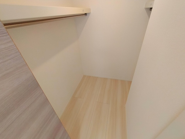 神戸市北区鈴蘭台西町５丁目のアパートの収納|ウォークインクローゼット