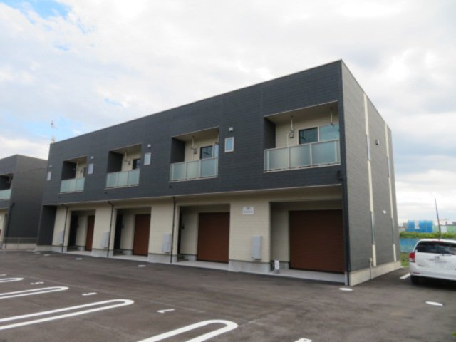 上尾市本町２丁目の倉庫の外観