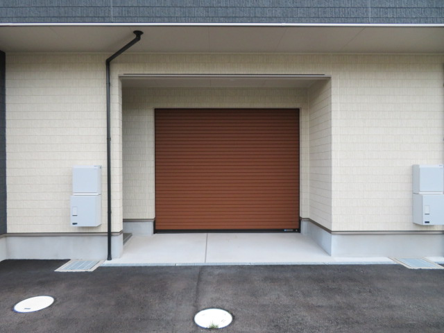 上尾市本町２丁目の倉庫