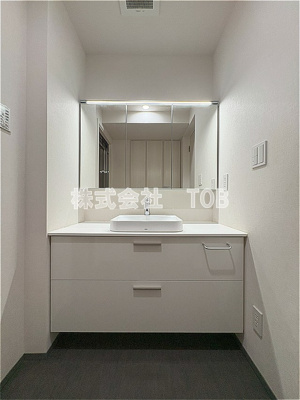 【独立洗面台】 | ジュノ羽根木公園 | ３面鏡