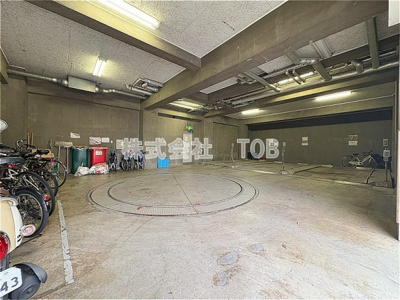 【その他共用部分】 | ジュノ羽根木公園 | 駐輪スペース　ゴミ捨て場　駐車場