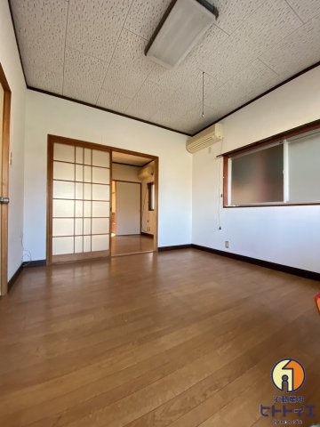 田中ハイツの居間・リビング|ダイニングキッチンです