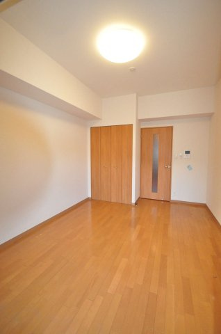 大阪市城東区中央２丁目の賃貸マンションの寝室