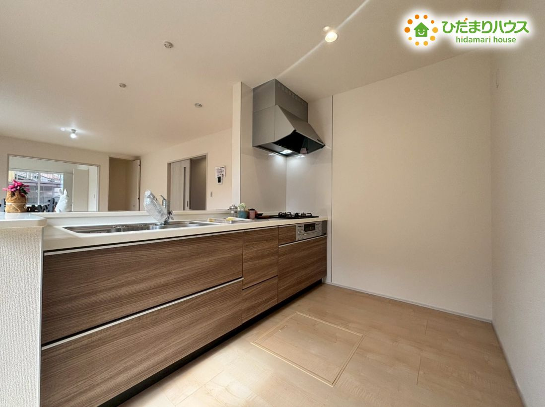 鴻巣市人形3丁目　新築一戸建て　リーブルガーデン　01の収納