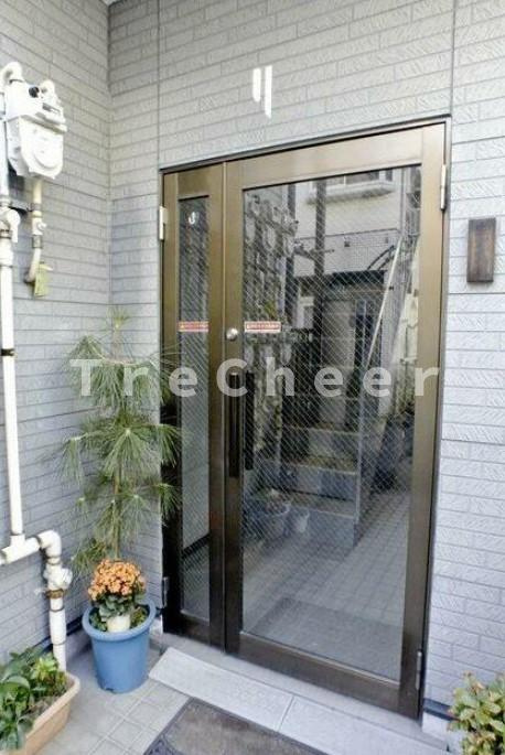 ハイツ光楽のエントランス