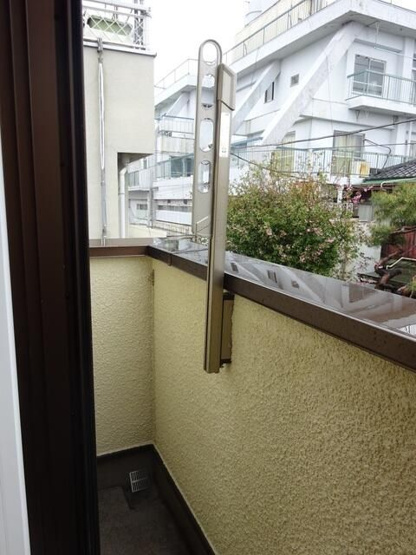 【バルコニー】 | エストワンツーツー（Ｅｓｔ１２２）