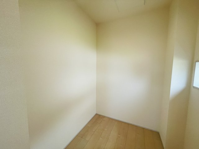 【内装】 | 寄居町赤浜第4　LiveleGarden.s　新築戸建　全1棟　1号棟 | キッチンパントリー