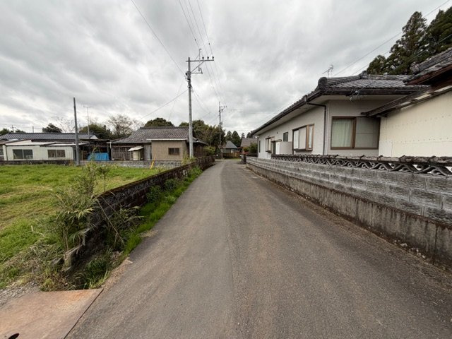 都城市今町の売地の前面道路含む現地写真