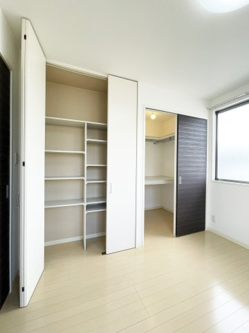 シャーメゾンリヴェール　Ｂ棟の収納