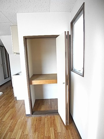 パレドール駅東の収納