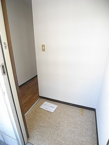 パレドール駅東の玄関