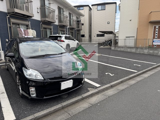 アムール星の宮の駐車場