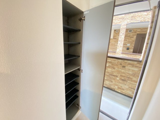 【玄関】 | 扇町A棟WEST