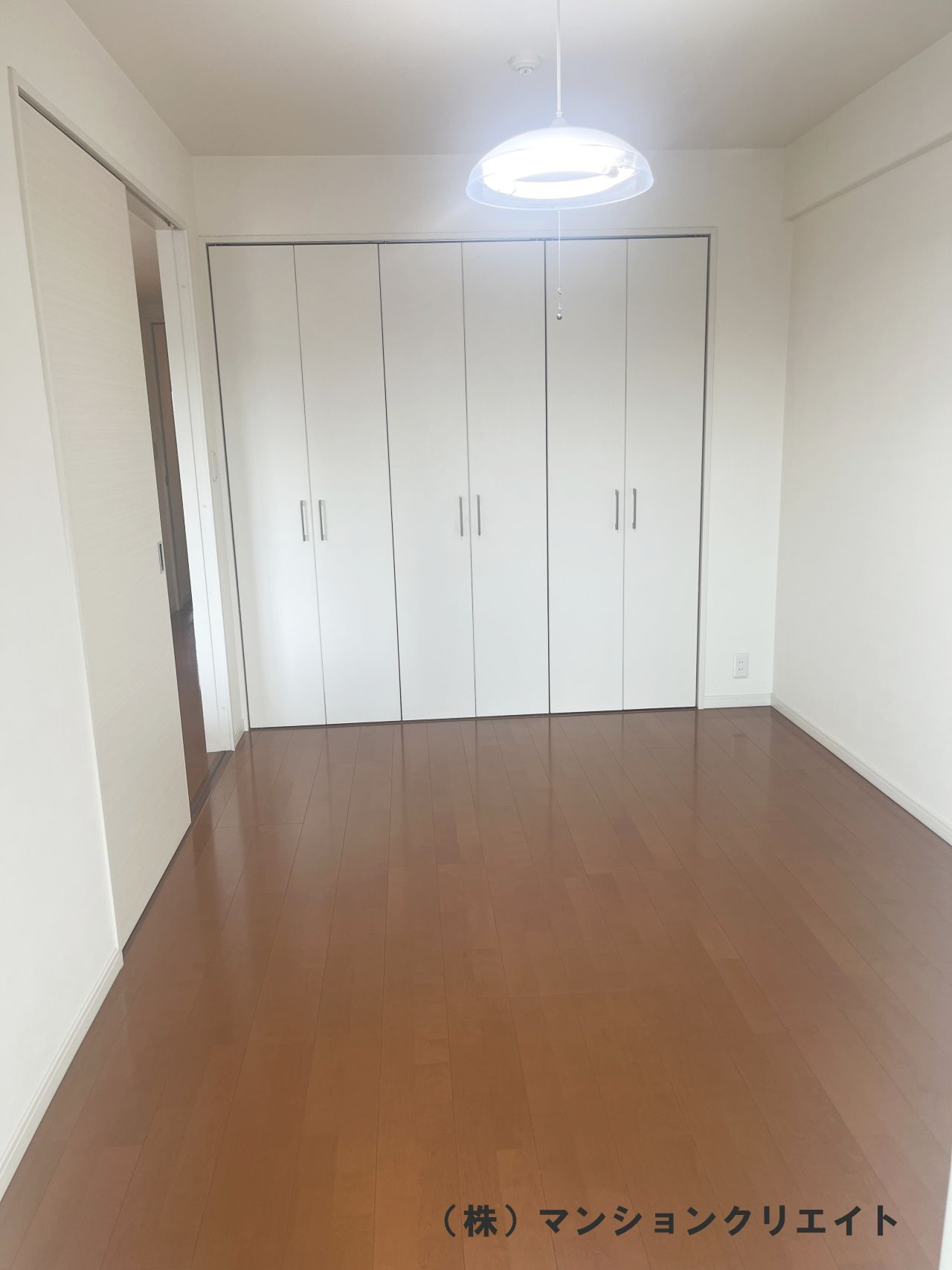 サーパス西別院の収納|洋室6.2帖のクローゼット