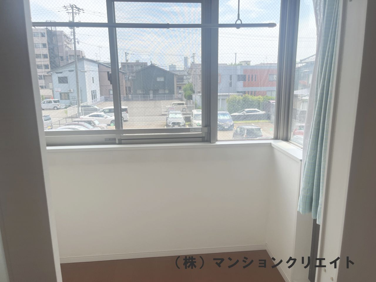 サーパス西別院のランドリースペース|サンルーム2.8帖