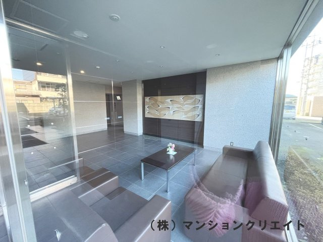 サーパス西別院のロビー