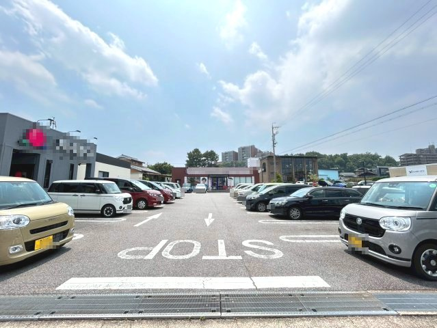 理美容プラーナ岡崎店　隣の駐車場