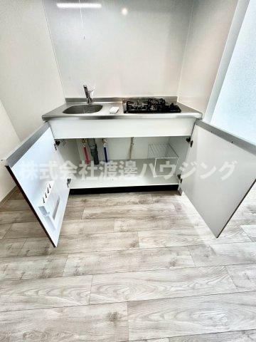 リプネスコート江坂Ⅱのキッチン|キッチン下収納