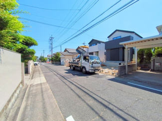 【前面道路含む現地写真】