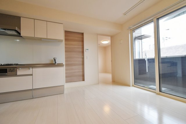 EVISTAGE甲子園の居間・リビング