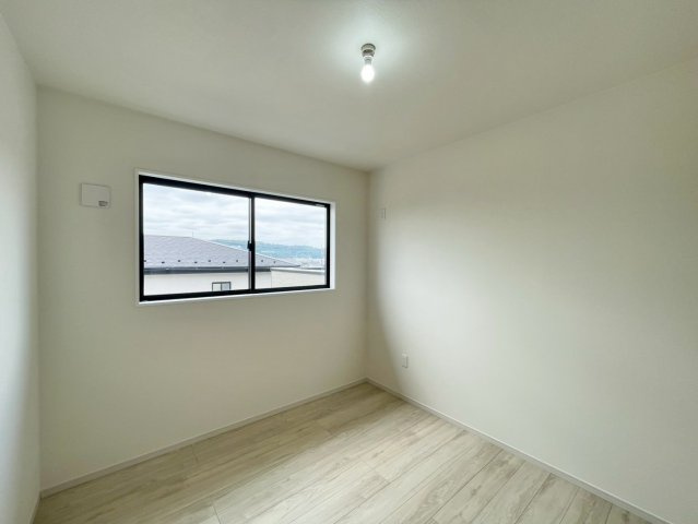 【洋室】 | 高崎市剣崎町　1号棟