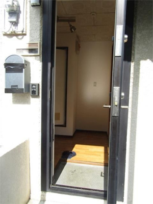 【玄関】 | コーポイリヤマ