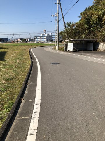 船木　売土地の前面道路含む現地写真