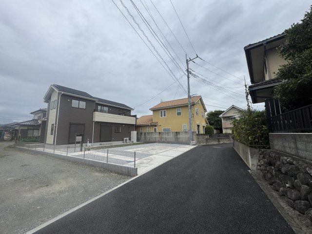 新築　桐生市琴平町　Blooming　Garden　1号棟の前面道路含む現地写真|現地写真　南側接道幅員約4.0ｍ