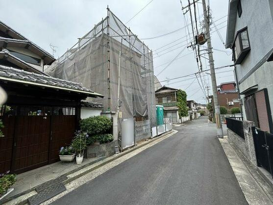 浜寺諏訪森町中１丁　新築一戸建の前面道路含む現地写真