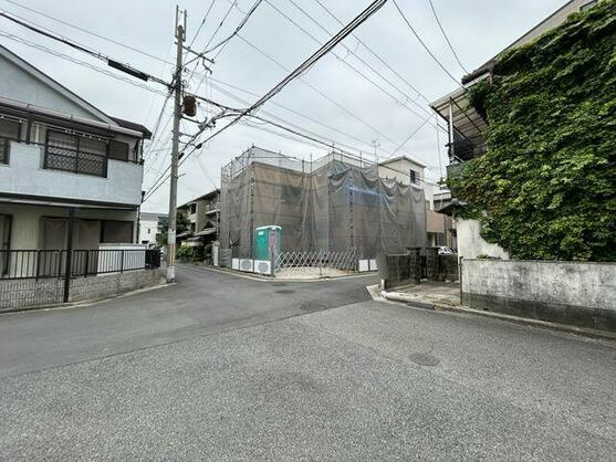 浜寺諏訪森町中１丁　新築一戸建の前面道路含む現地写真