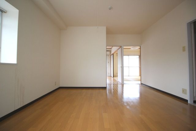 エスタンシアの居間・リビング