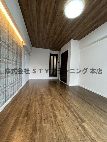 仲介手数料０円！トゥア・ベルティの居間・リビング