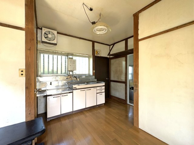 中の島貸家のキッチン