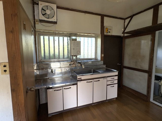 中の島貸家のキッチン