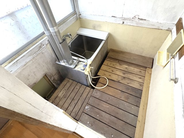 中の島貸家の浴室