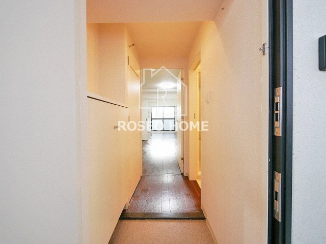 パレ阪栄橋の玄関