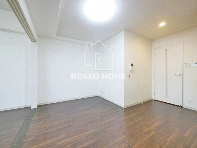 パレ阪栄橋の居間・リビング