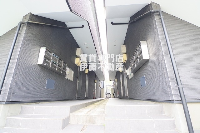 cordial上小田井のエントランス