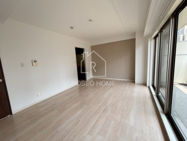 クラウディア野江の居間・リビング