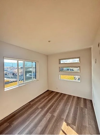 和歌山市　満屋　中古戸建の洋室|洋室6帖のお部屋。