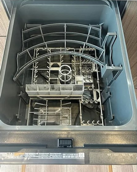 和歌山市　満屋　中古戸建のキッチン|食器洗浄乾燥機付き。