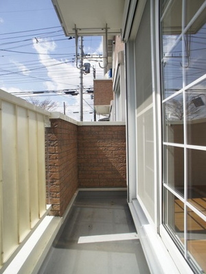 【バルコニー】 | アニメート・ヴィラE | 日当たり良好！お洗濯物がたくさん干せます♪