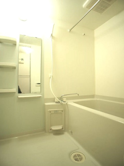 【浴室】 | アニメート・ヴィラE | 日々の疲れをリセットできる浴室です♪