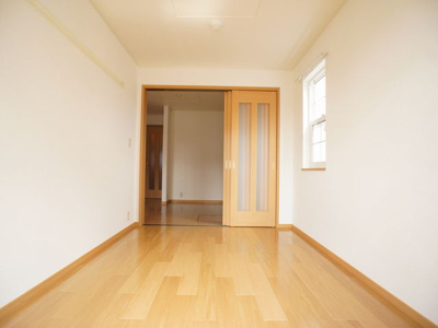 【居間・リビング】 | アニメート・ヴィラE | ゆったりできるリビングです♪